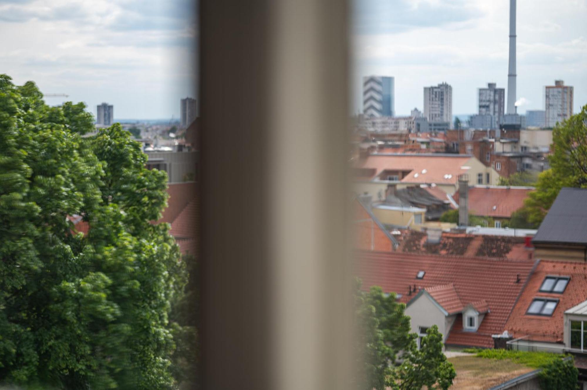 Apartment View *